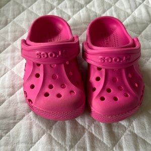 Toddler girls crocs size 6c hot pink EUC